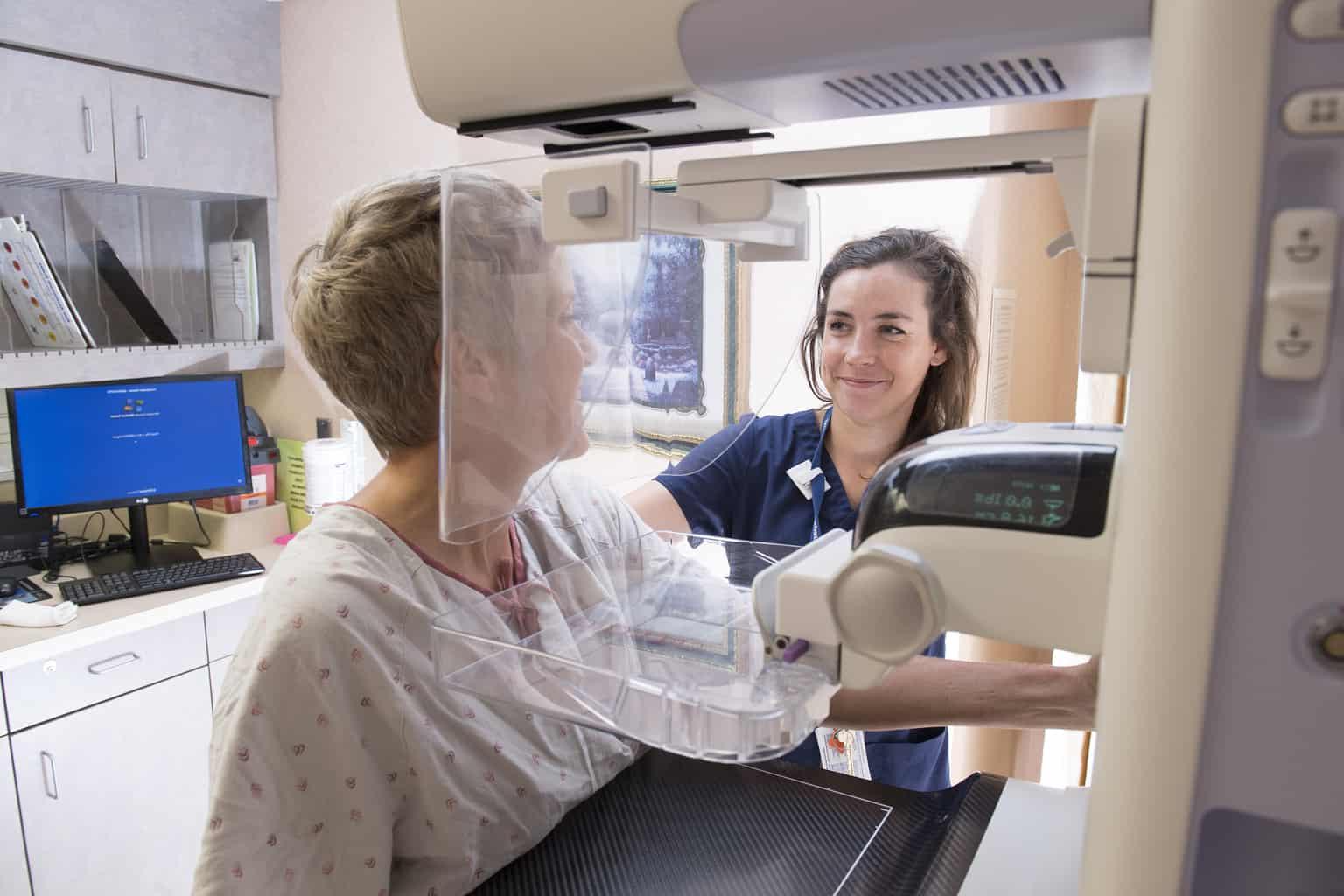 放射技术与患者乳房x光检查